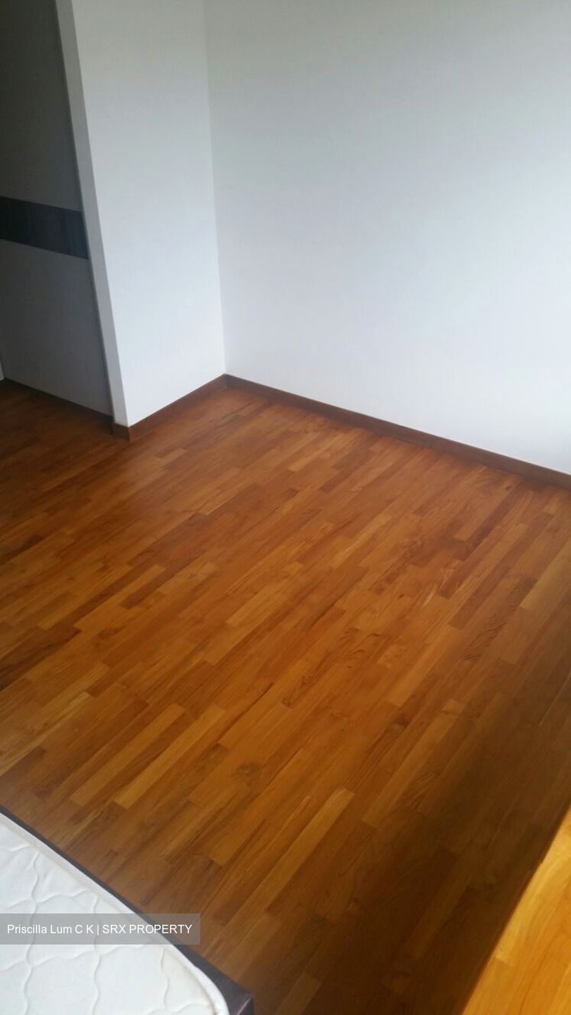 The Palette (D18), Condominium #585028291